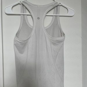 Lululemon Cool Razorback